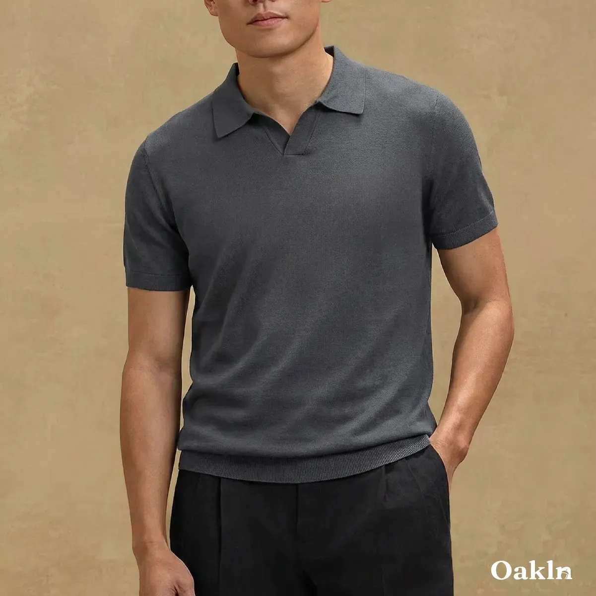 裾リブニットポロシャツ ハリのある襟元 すっきり見えシルエット