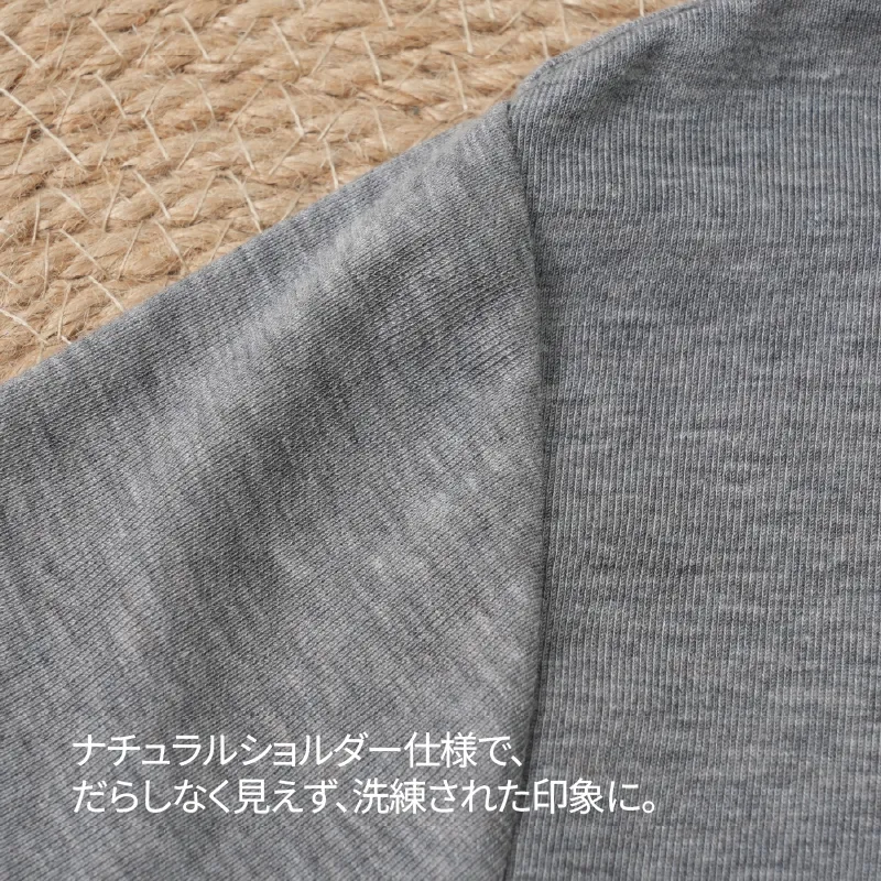 ひんやりとした着心地  洗濯を重ねても縮みにくく型崩れしにくいウール混素材  モックネック半袖Tシャツ
