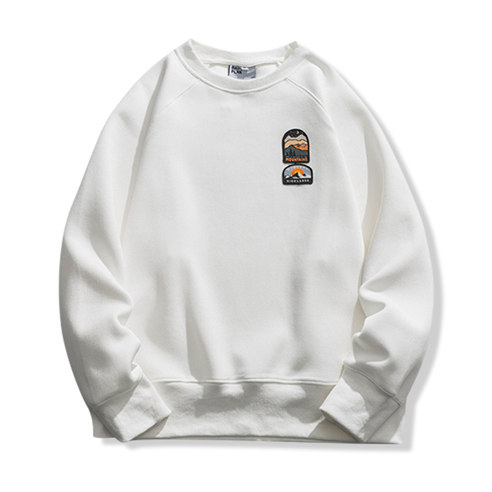 アウトドア風ワンポイント刺繍　裏起毛 クルーネックスウェット