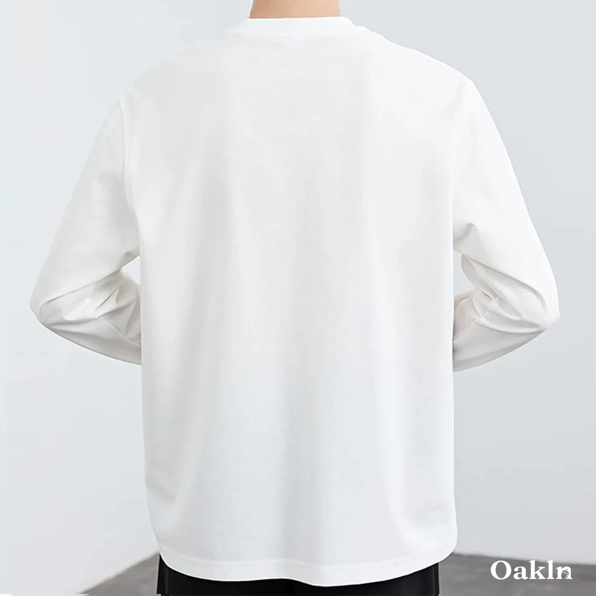 レイヤードに欠かせないベーシックタイプ　無地長袖Tシャツ