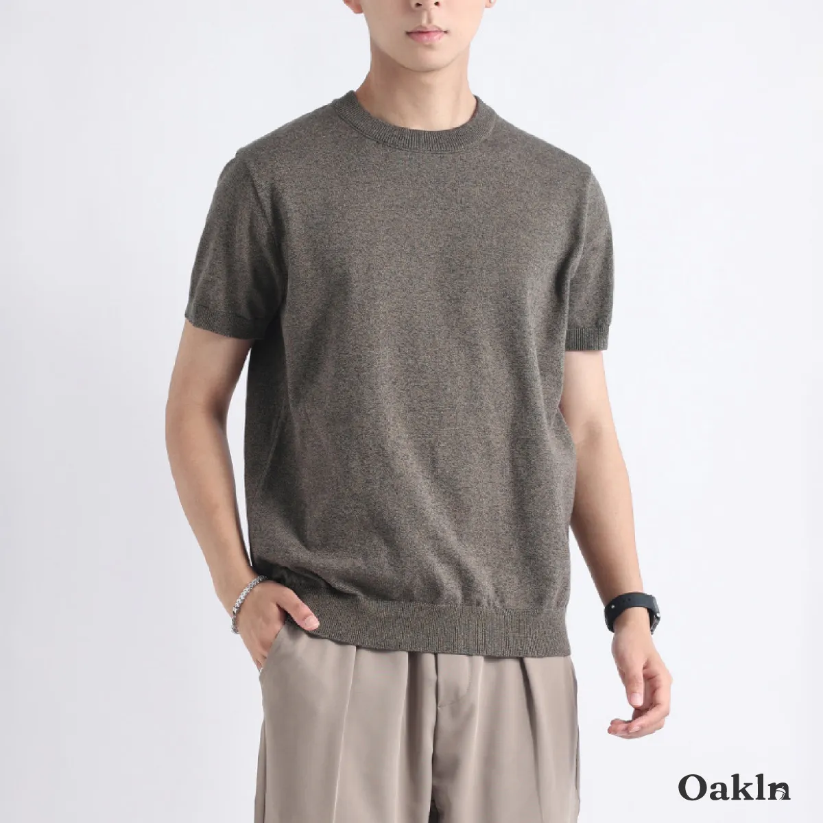 シワになりにくいニット　洗っても変形しない　透けにくい