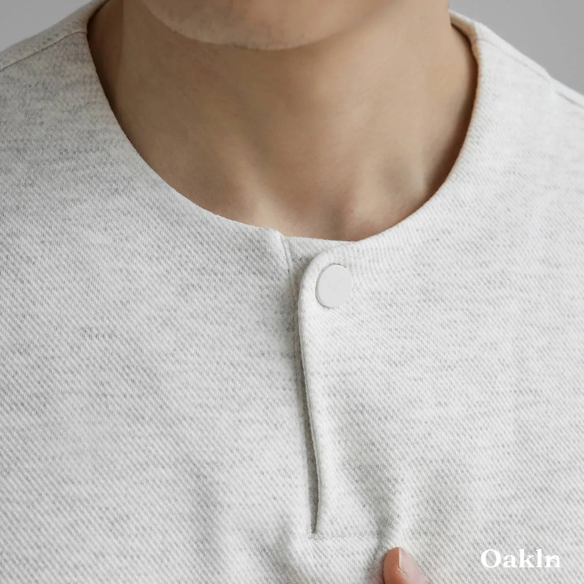 ヘンリーネック長袖Tシャツ 厚手仕様 ツイル コットン混 ドロップショルダー-Oakln