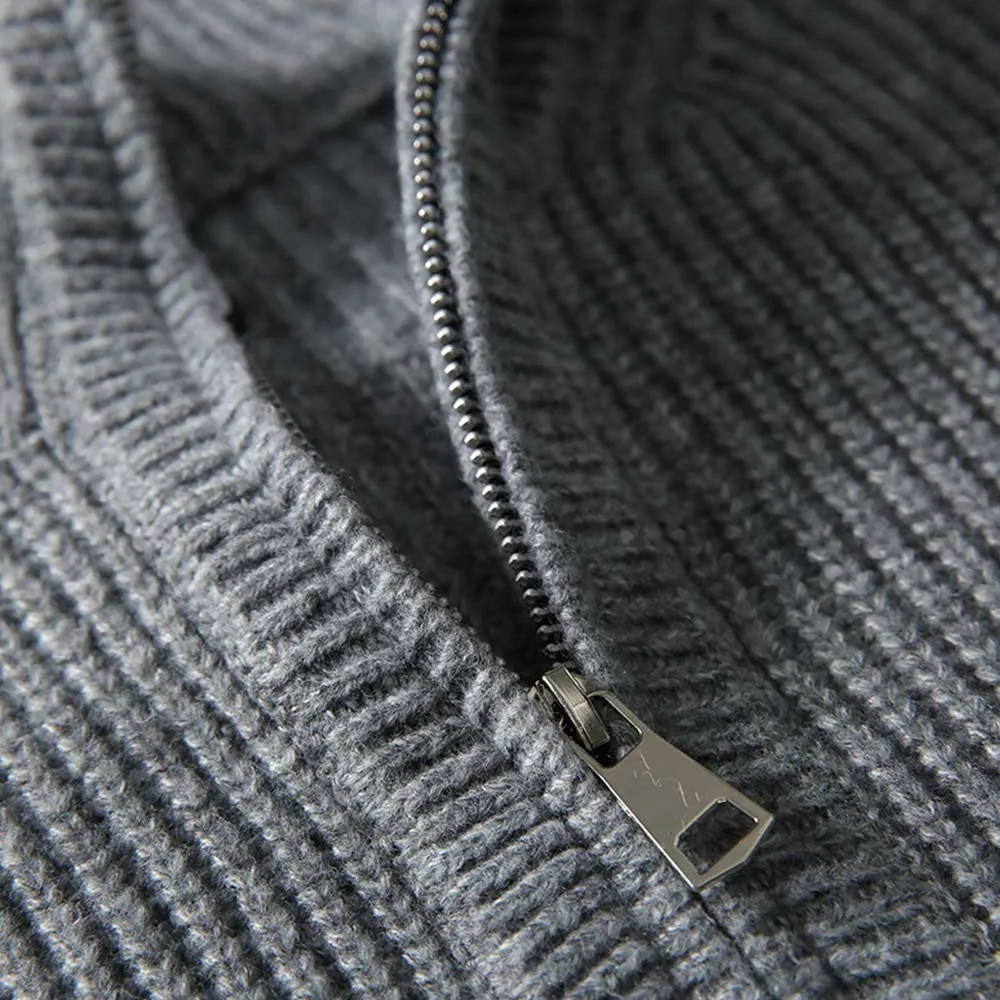 ミニマルクラシック　無地ハーフジップスタンドカラーセーター