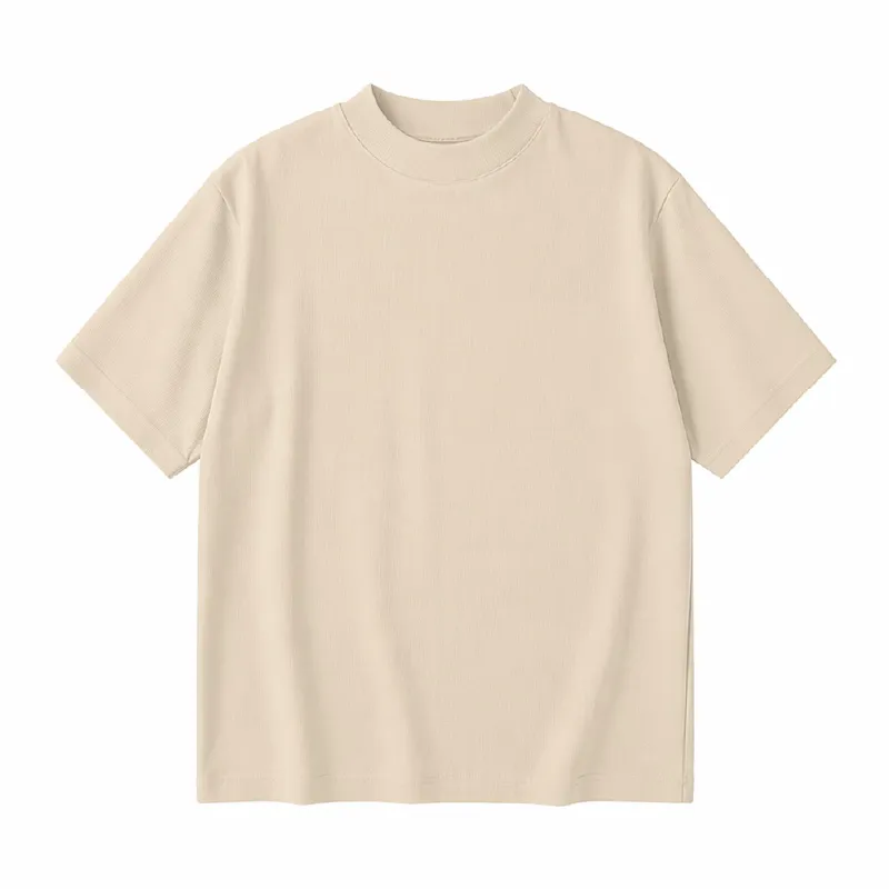 ひんやりとした着心地  ハリ感のあるシルエット  一枚でも透けにくいモックネックTシャツ