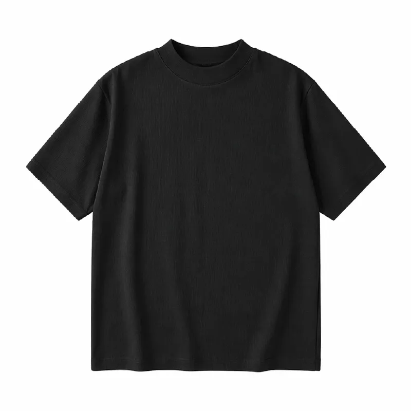 ひんやりとした着心地  ハリ感のあるシルエット  一枚でも透けにくいモックネックTシャツ