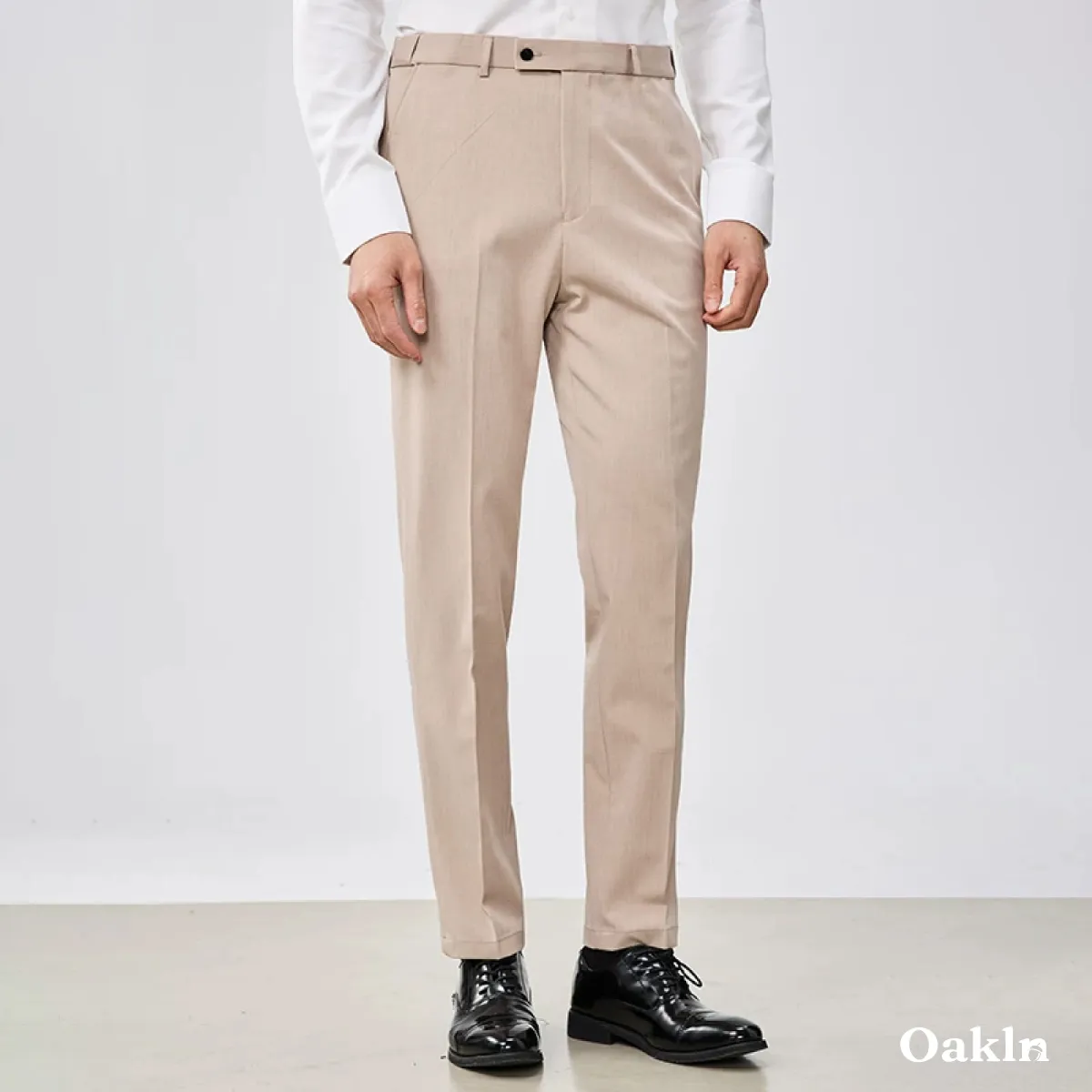 ノーアイロン仕様 レギュラーシルエット 機能性混紡テーパードスラックス-Oakln