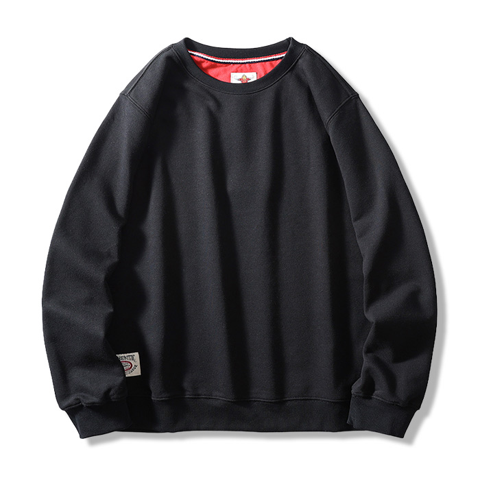 裾にシンプルなタグ付き　無地クルーネックスウェット-oakln