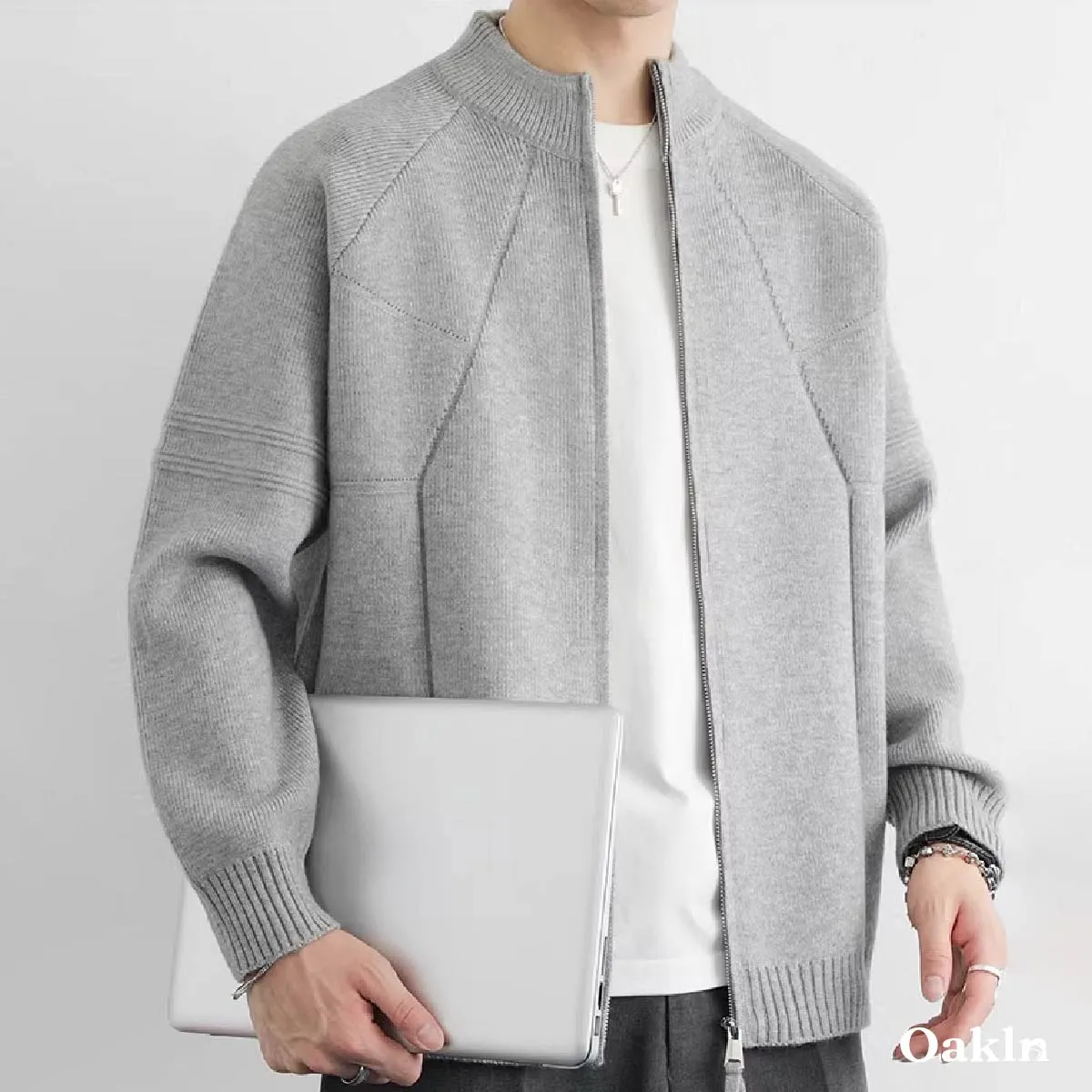 ダブルジップドライバーズニット：リブ編みのスタンドカラー、インナーにもアウターにも使える2WAY仕様、水洗い対応で3シーズン活躍-Oakln
