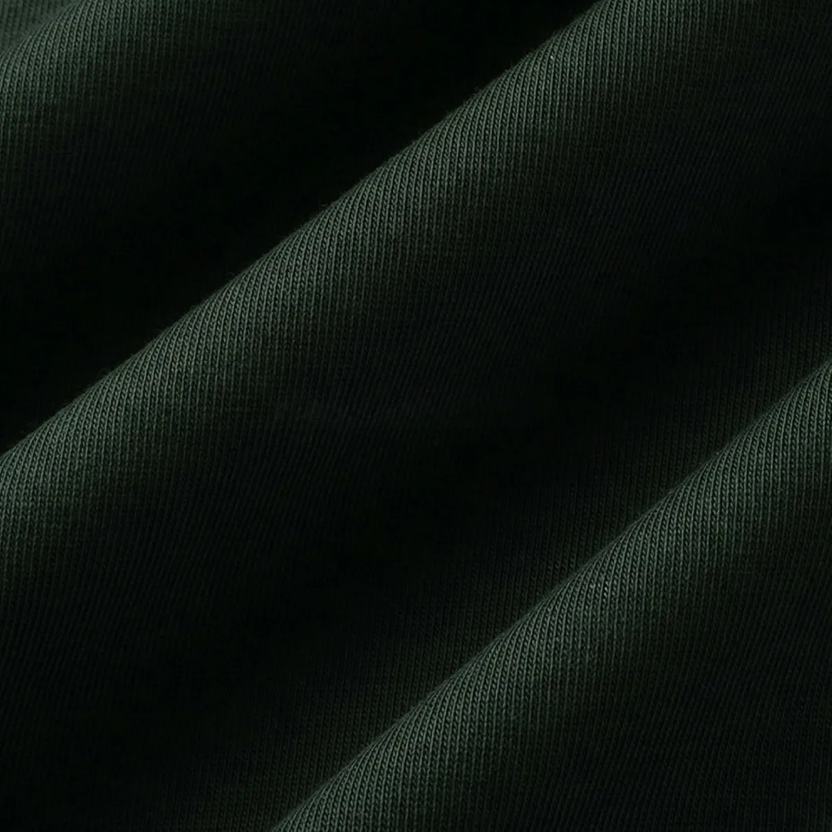 接触冷感高機能Tシャツ　抗菌防臭で一日中クリーン、すっきりとした大人の一枚