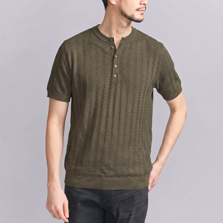 夏向け薄手仕様　レトロな透かし編みテクスチャー ヘンリーネックニットTシャツ　イージーケア シワになりにくい