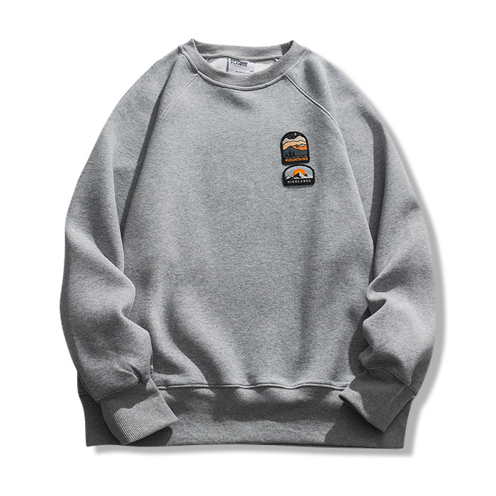 アウトドア風ワンポイント刺繍　裏起毛 クルーネックスウェット