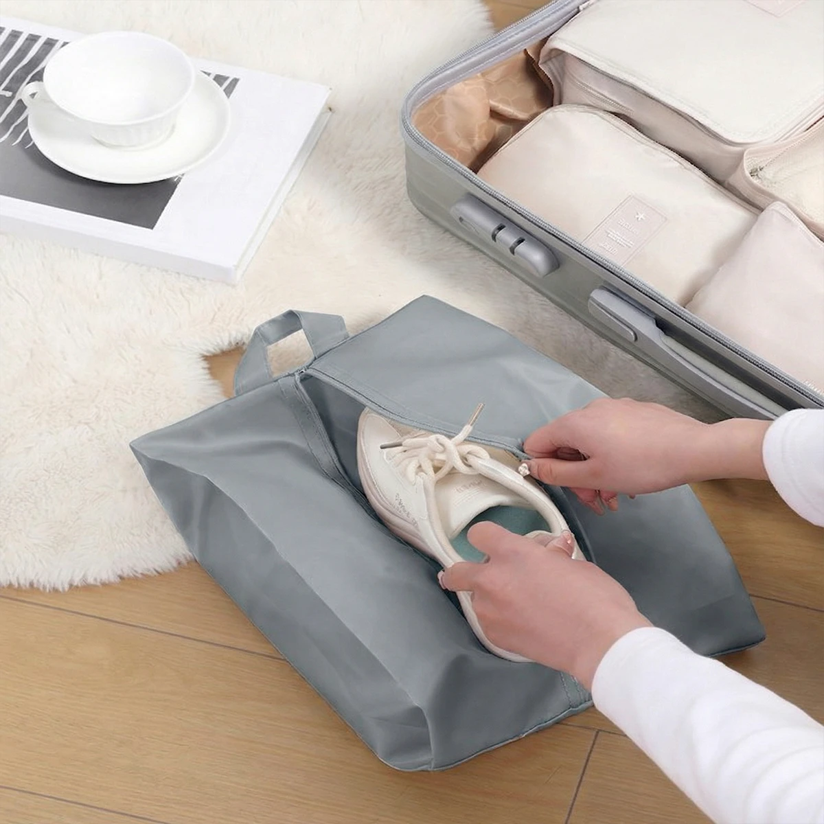 モジュール式ナイロン収納ポーチ　荷物をすっきり整理