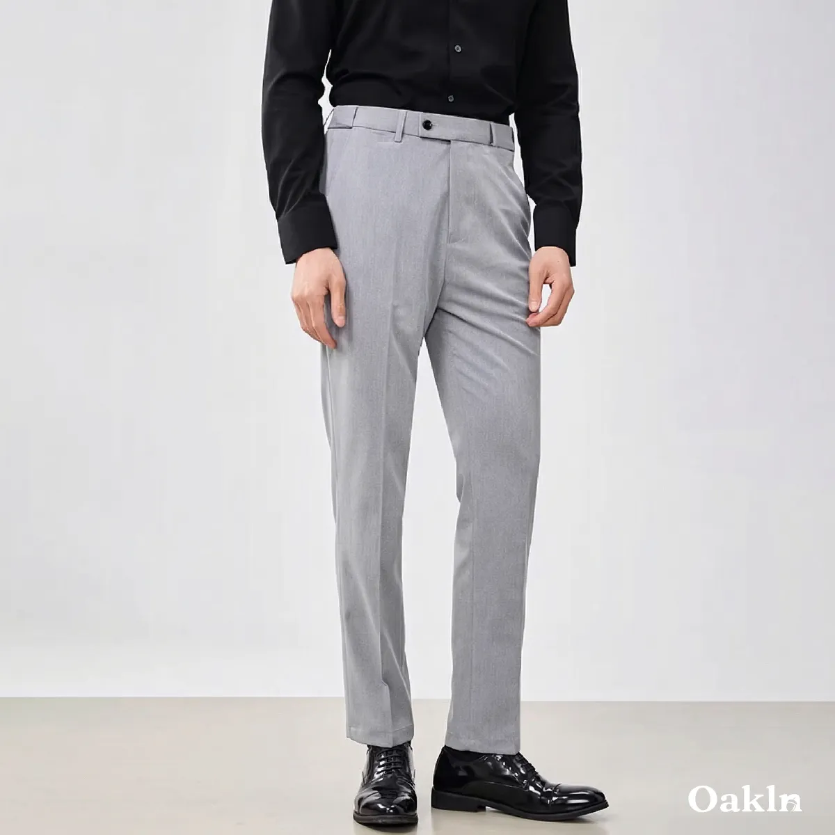 ノーアイロン仕様 レギュラーシルエット 機能性混紡テーパードスラックス-Oakln