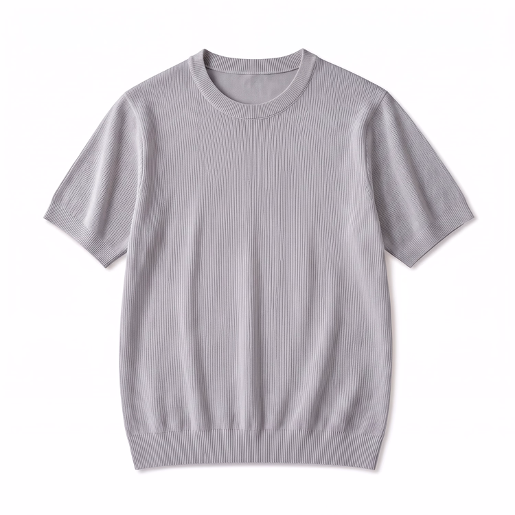 接触冷感＆なめらかな落ち感のあるニットTシャツ  肌にまとわりつきにくく、すっきりとした着姿をキープ