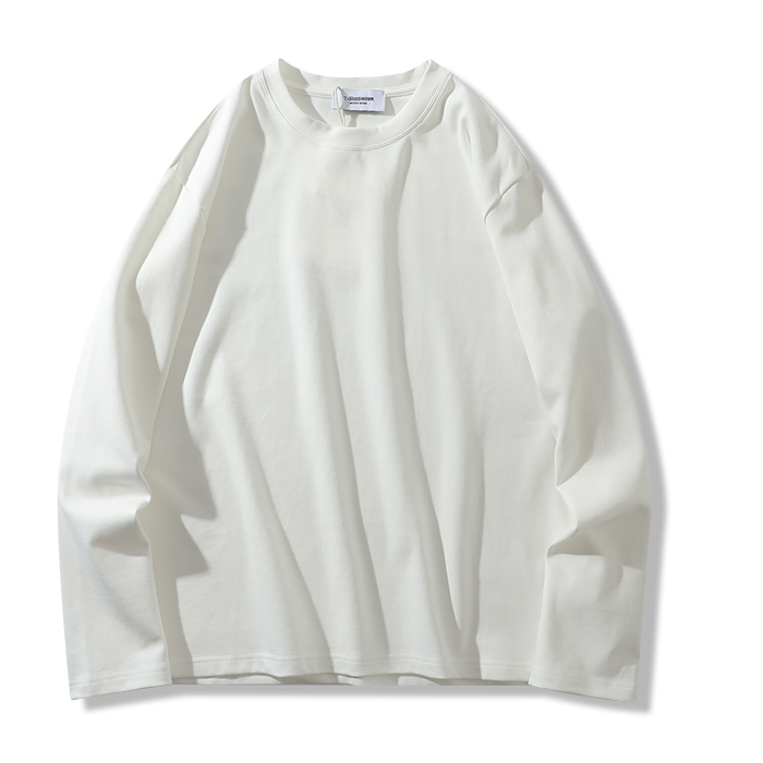 レイヤードに欠かせないベーシックタイプ　無地長袖Tシャツ-oakln