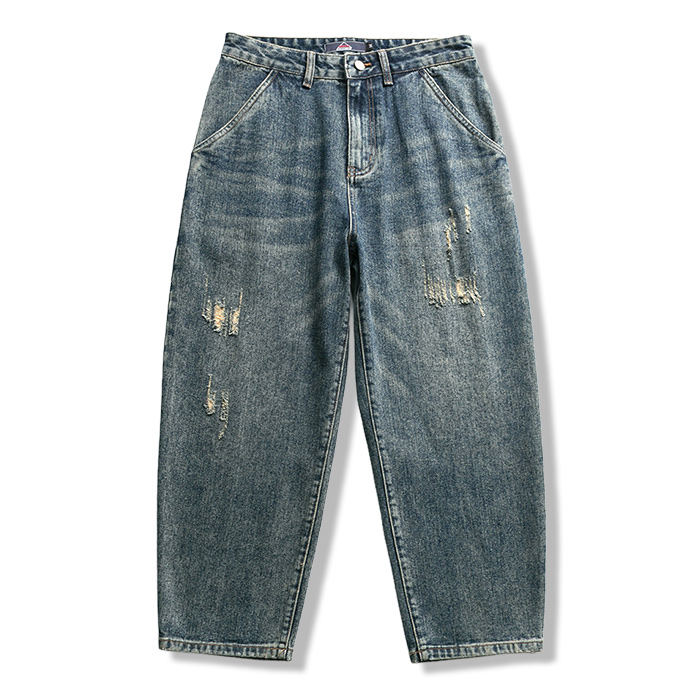 「体型を拾わない」絶妙なワイドテーパード