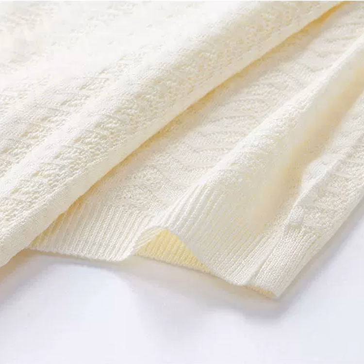 夏向け薄手仕様　レトロな透かし編みテクスチャー ヘンリーネックニットTシャツ　イージーケア シワになりにくい