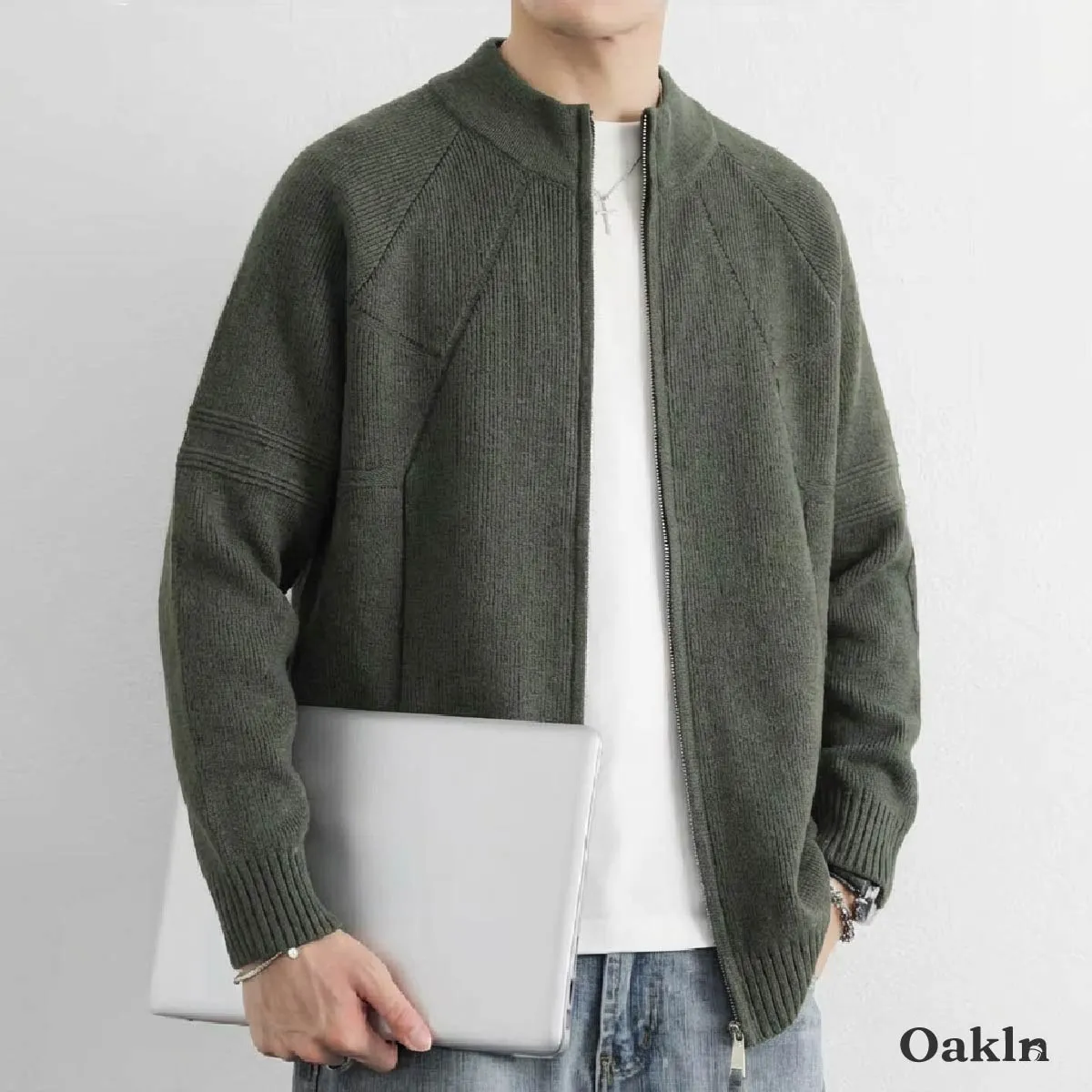 ダブルジップドライバーズニット：リブ編みのスタンドカラー、インナーにもアウターにも使える2WAY仕様、水洗い対応で3シーズン活躍-Oakln