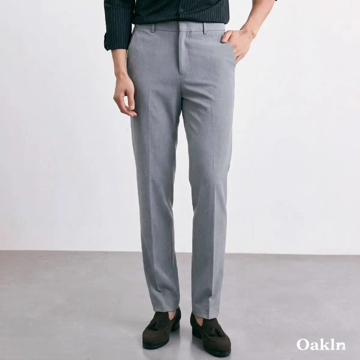 アイロン不要 センタープレス入り ハリのあるスラックス-Oakln