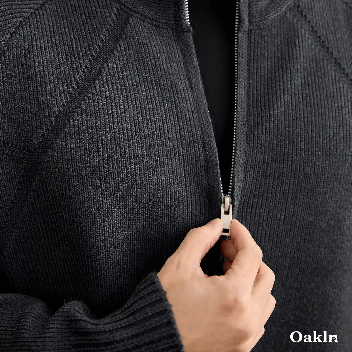 ダブルジップドライバーズニット：リブ編みのスタンドカラー、インナーにもアウターにも使える2WAY仕様、水洗い対応で3シーズン活躍-Oakln
