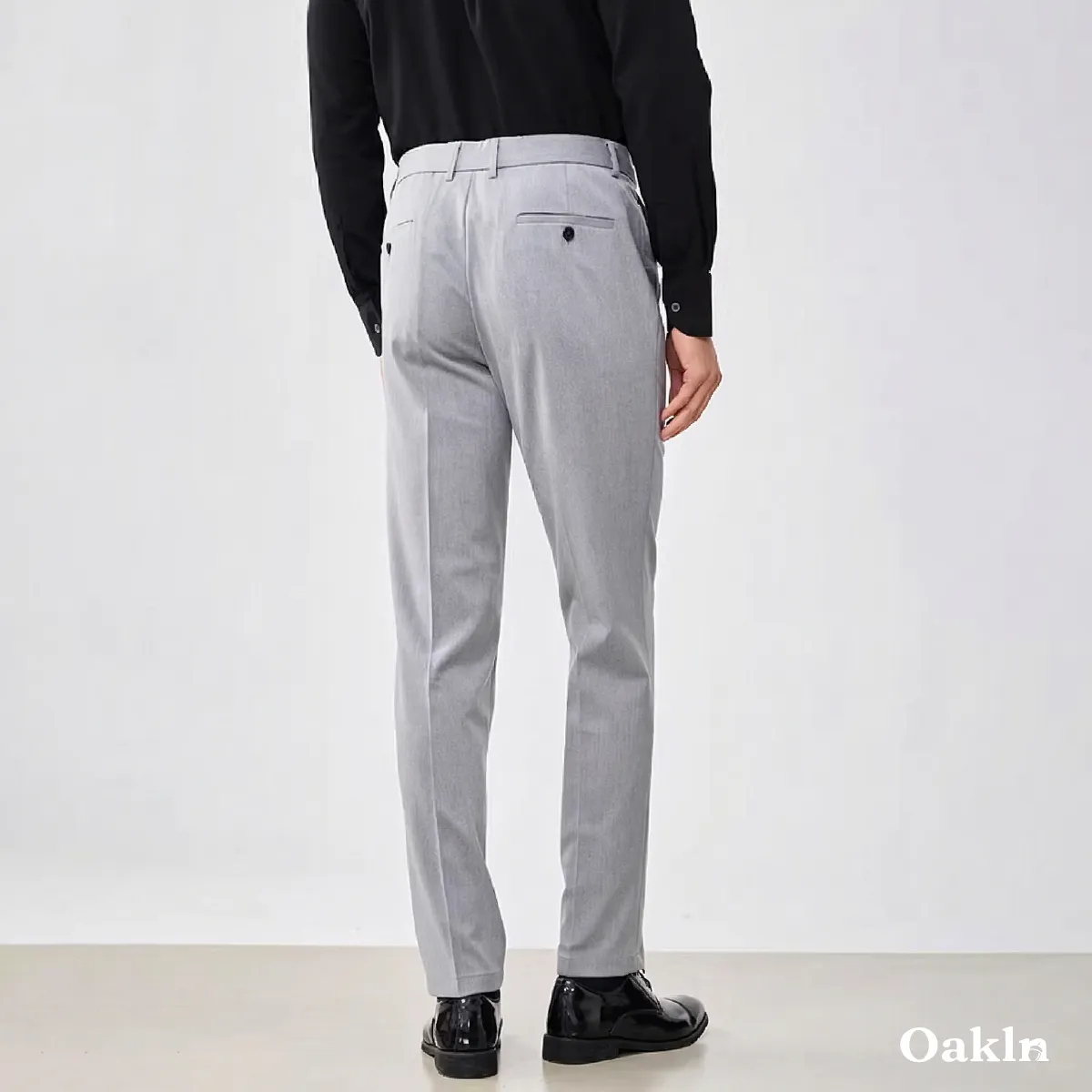 ノーアイロン仕様 レギュラーシルエット 機能性混紡テーパードスラックス-Oakln