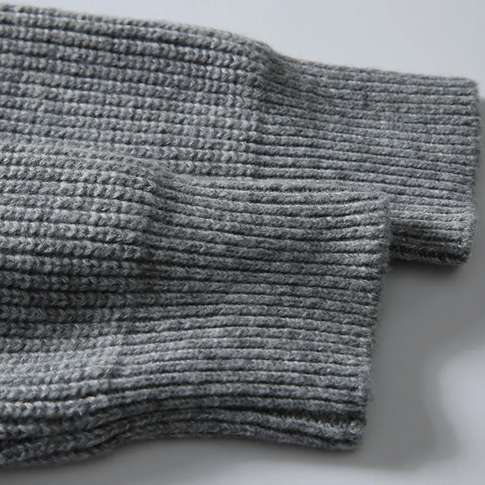 ミニマルクラシック　無地ハーフジップスタンドカラーセーター