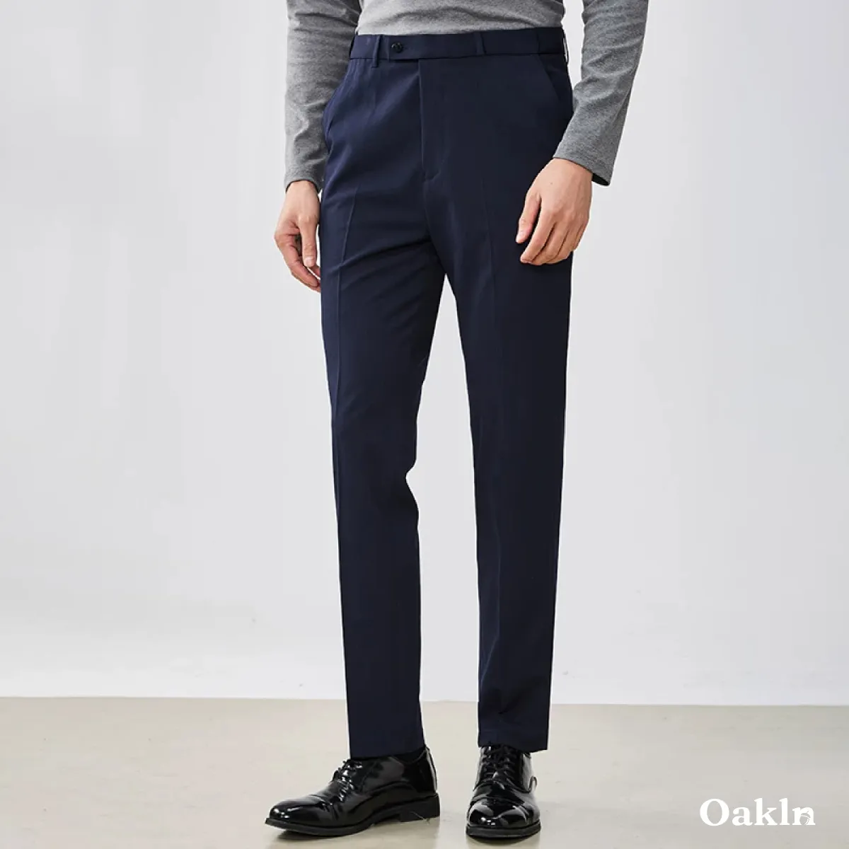 ノーアイロン仕様 レギュラーシルエット 機能性混紡テーパードスラックス-Oakln