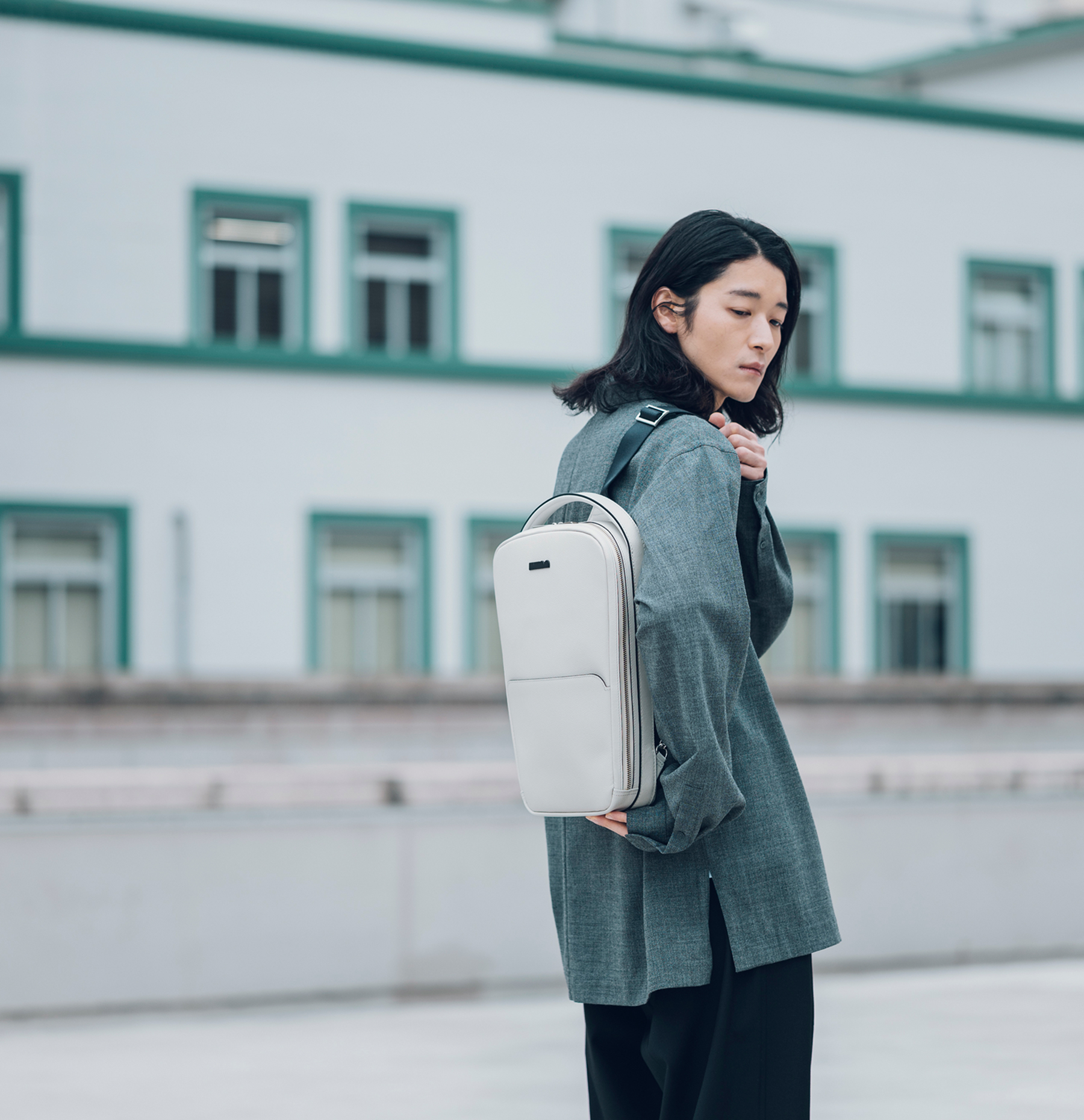 スリングバッグ