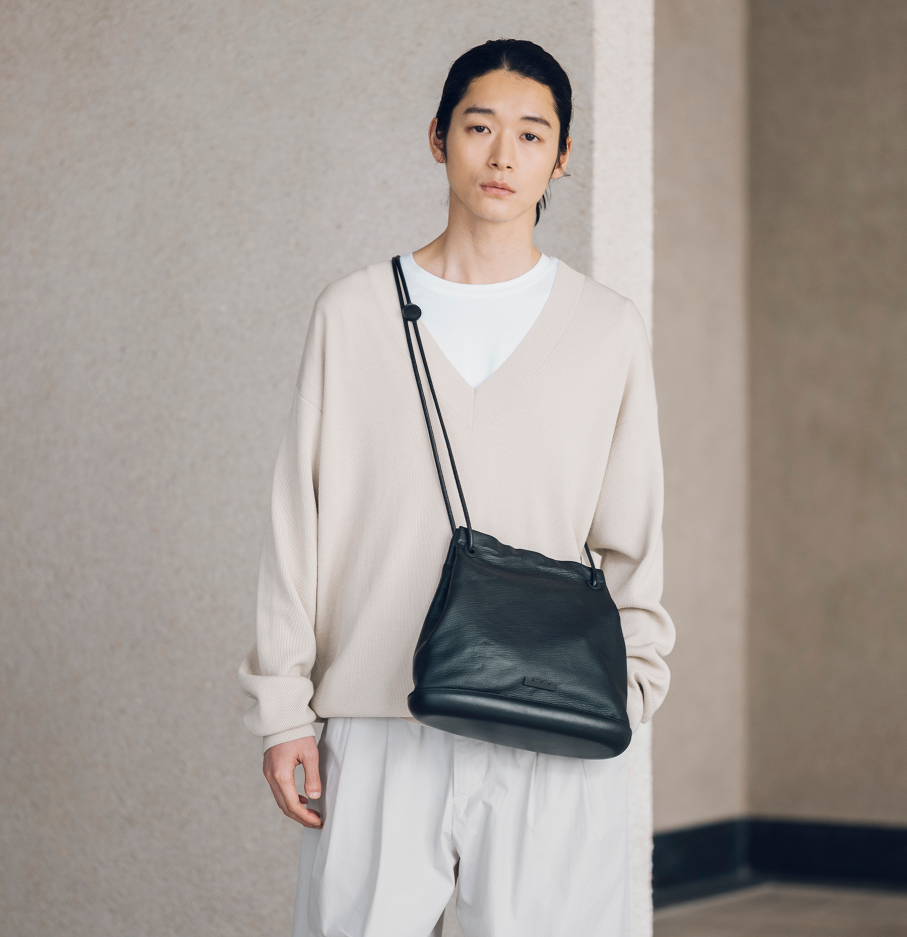 鹿革 ショルダーバッグ（M） – Montbook