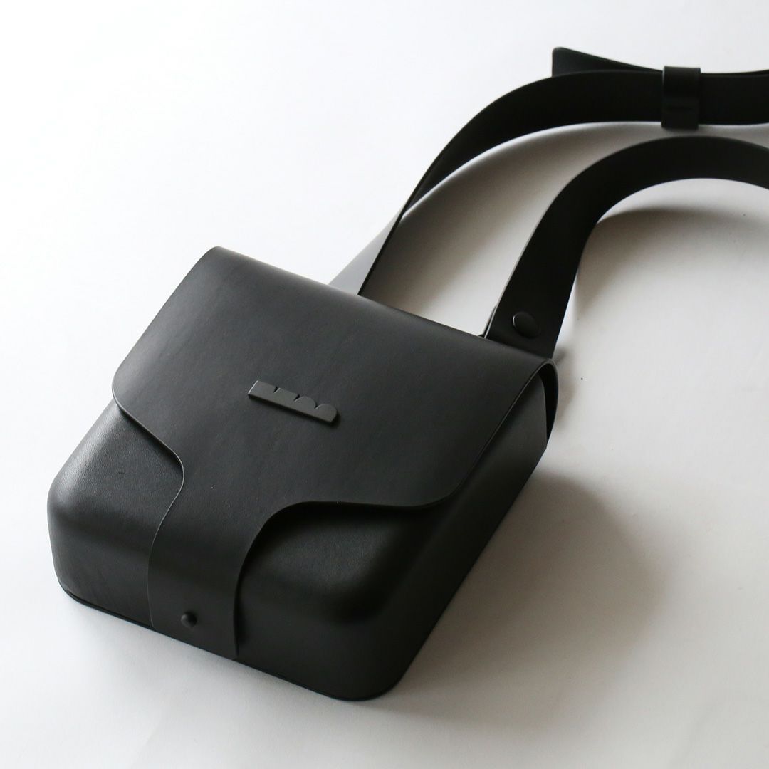 バルテアショルダーバッグ（スクエア）