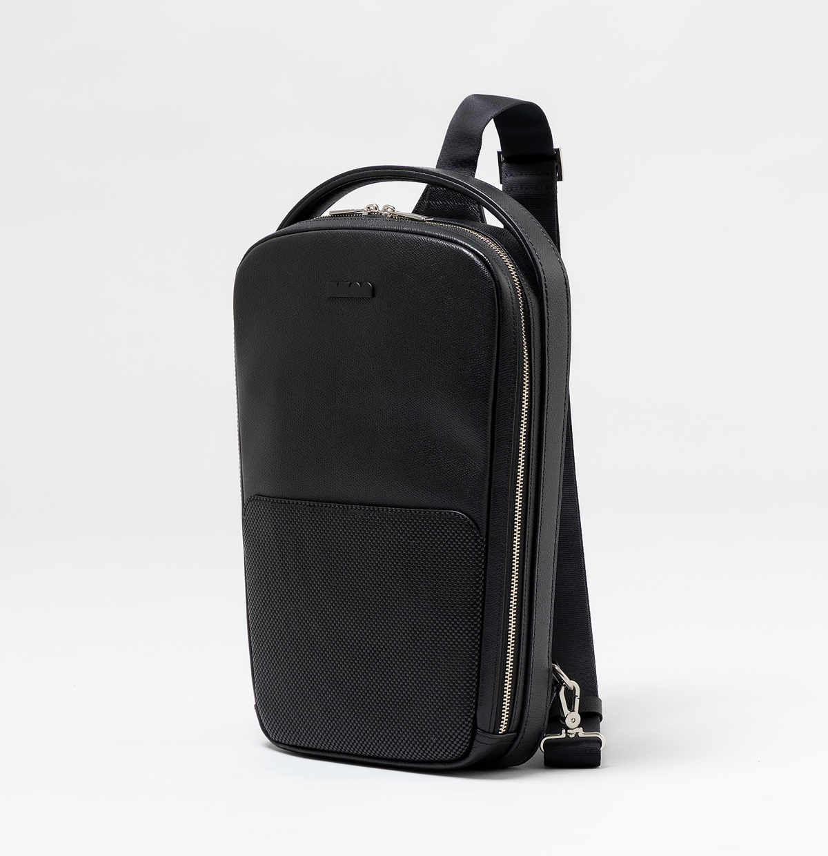 スリングバッグ