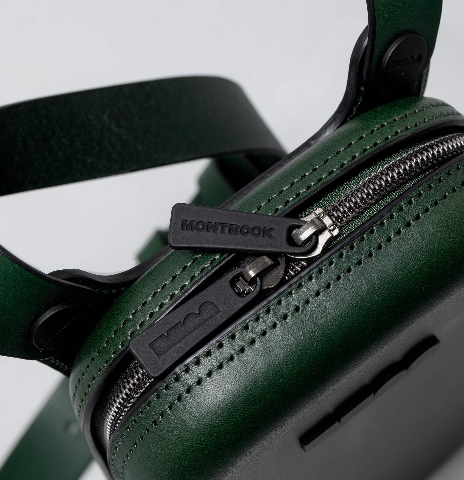 Tondo トラベルポーチ