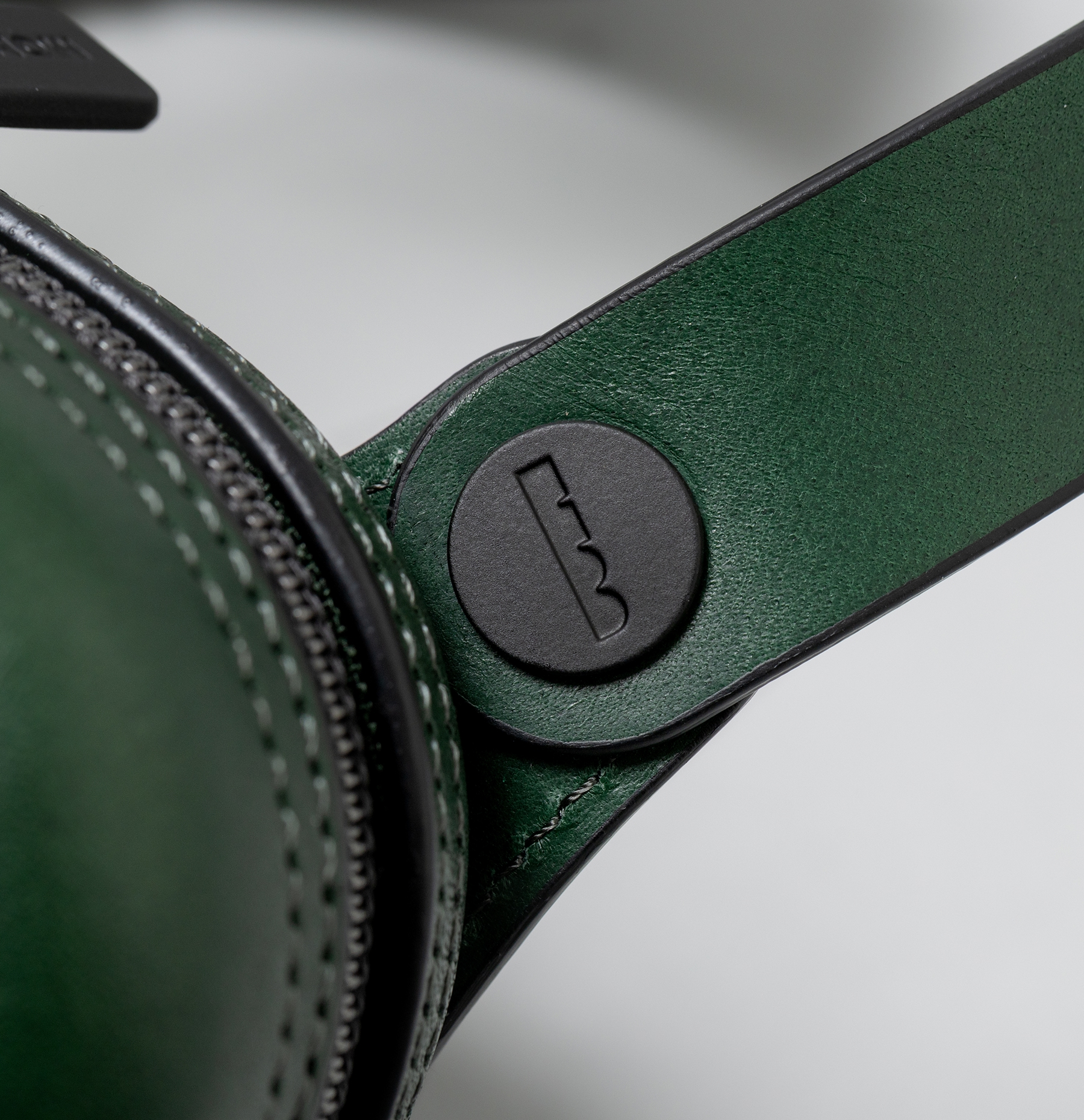 Tondo トラベルポーチ