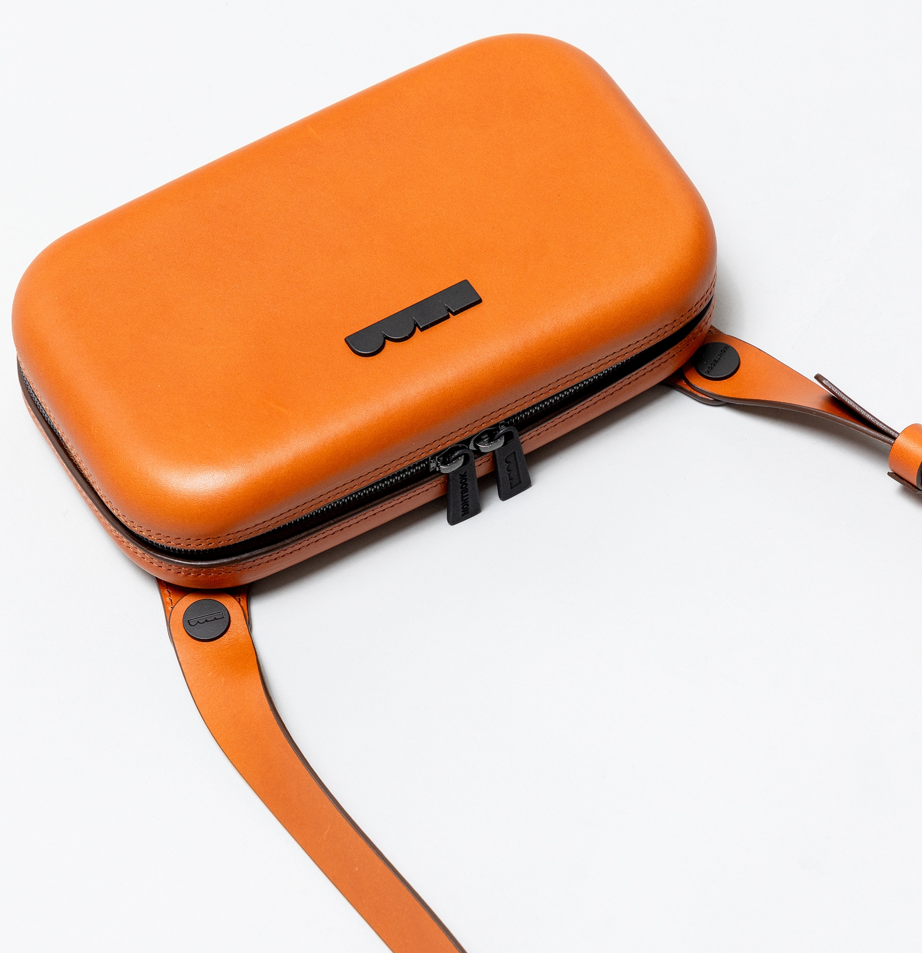 Tondo トラベルポーチ 横型