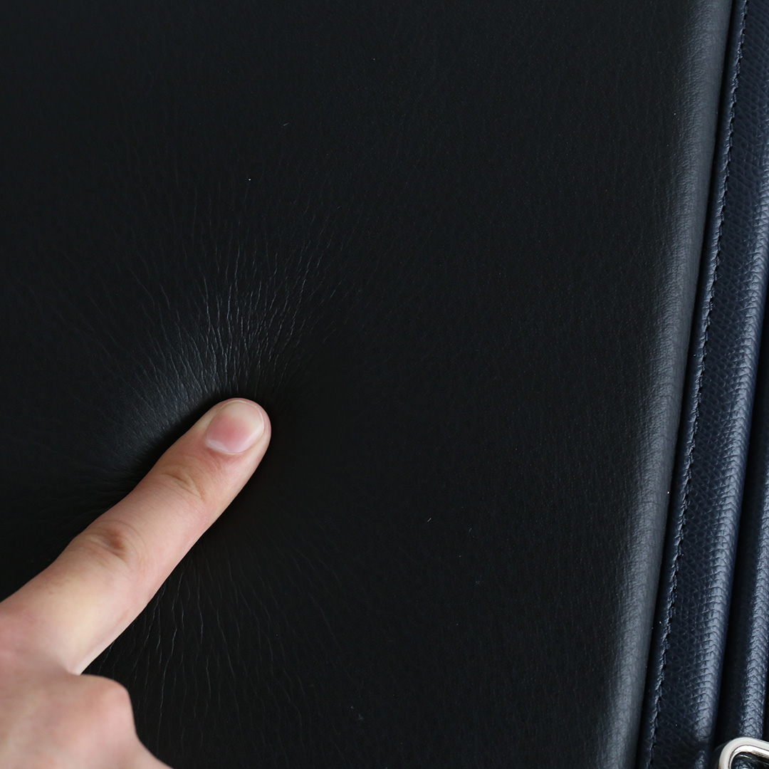 ザ スリング 背面の鹿革 