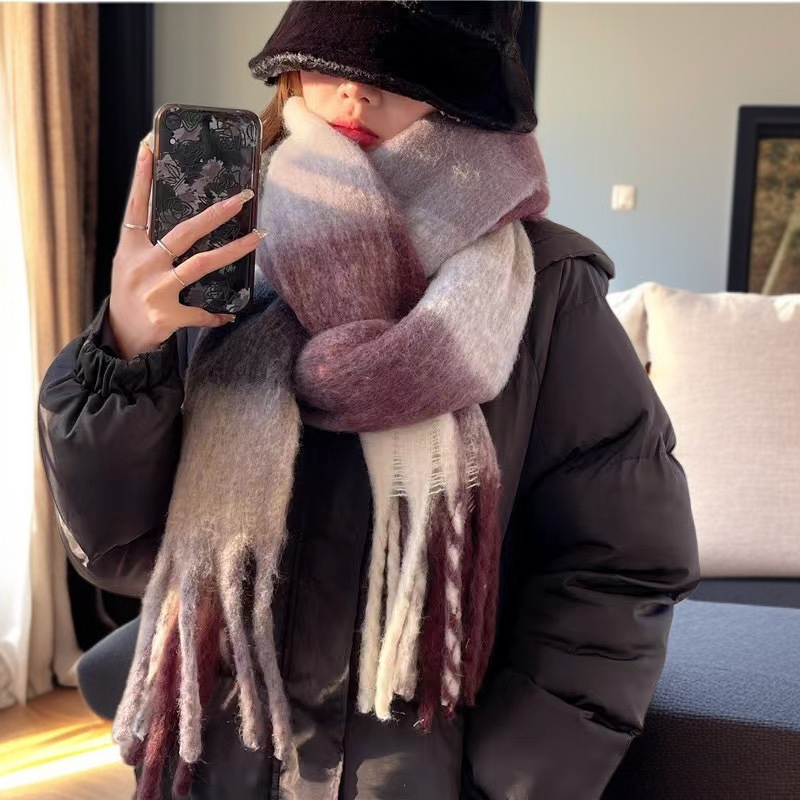 冬のモノクロの豪華な厚手の快適なスタイルの暖かいスカーフ