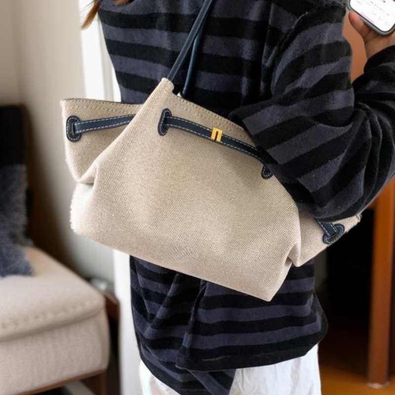 大容量キャンバスショルダーバッグ