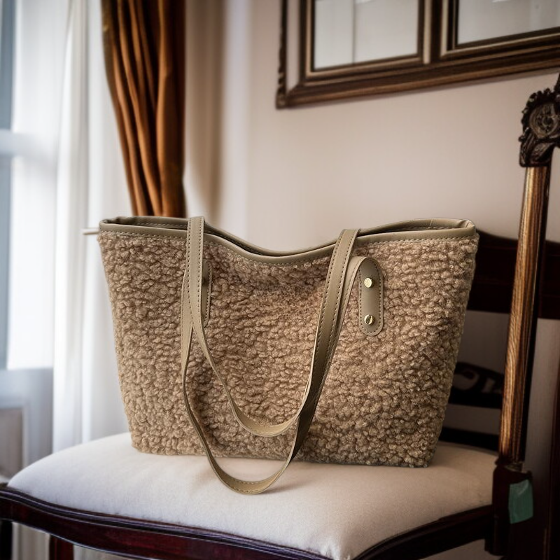 シンプルなトートバッグ