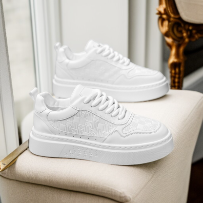 多用途スニーカー