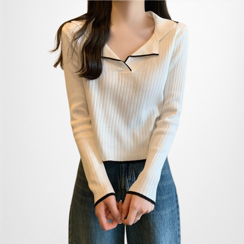 ユニークなデザイナーカラーセーター