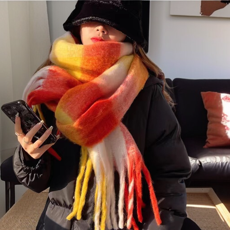 冬のモノクロの豪華な厚手の快適なスタイルの暖かいスカーフ