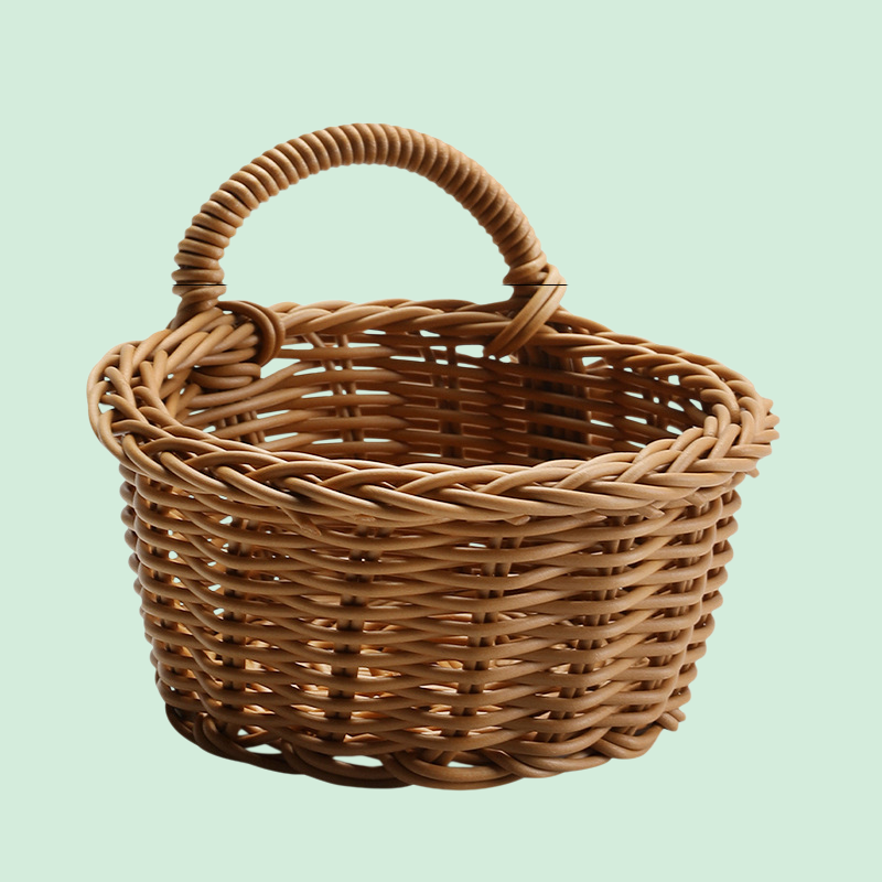 プラスチック製ラタン風壁掛けバスケット