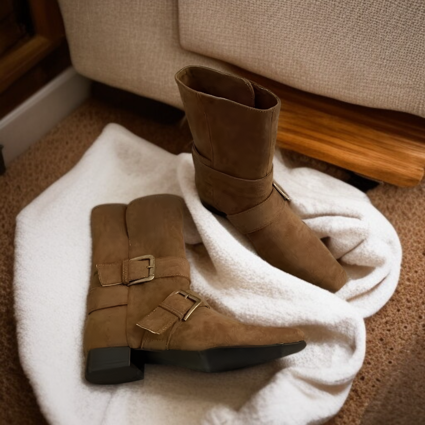 2025年韓国秋冬新作レトロフレンチニッチデザインショートウエスタンブーツ