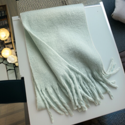 冬のモノクロの豪華な厚手の快適なスタイルの暖かいスカーフ