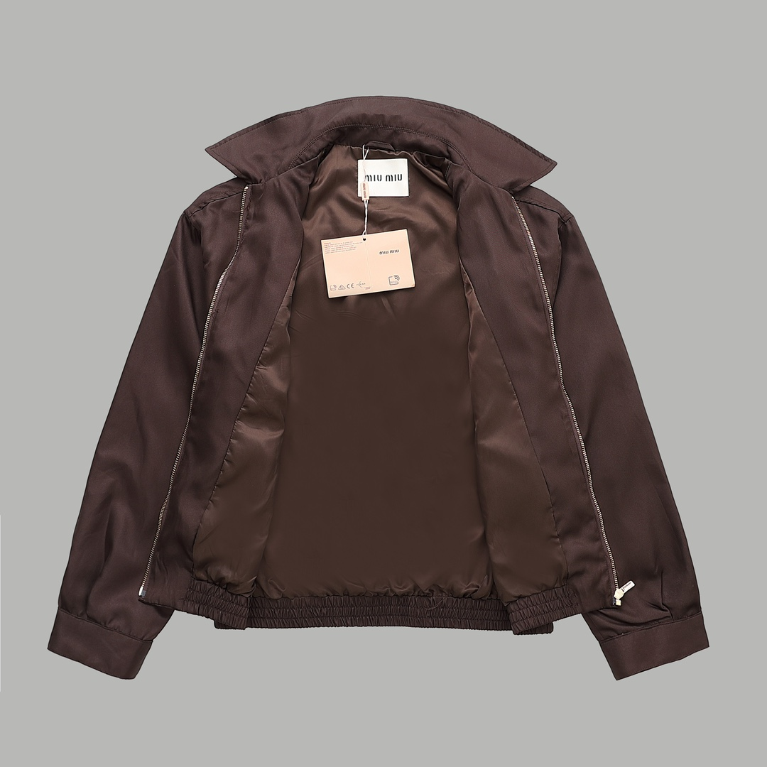 【Miumiu 公式旗艦店】ミュウミュウ  ジャケット パーカー スウェット ご好評に付き再入荷！241216