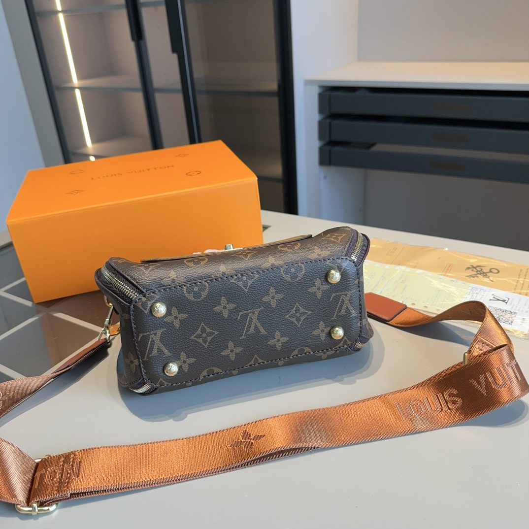 【LOUIS VUITTON 公式旗艦店】ルイヴィトン  ハンドバッグ 当日出荷 好評に付き再入荷！24*18*9CM  1240722