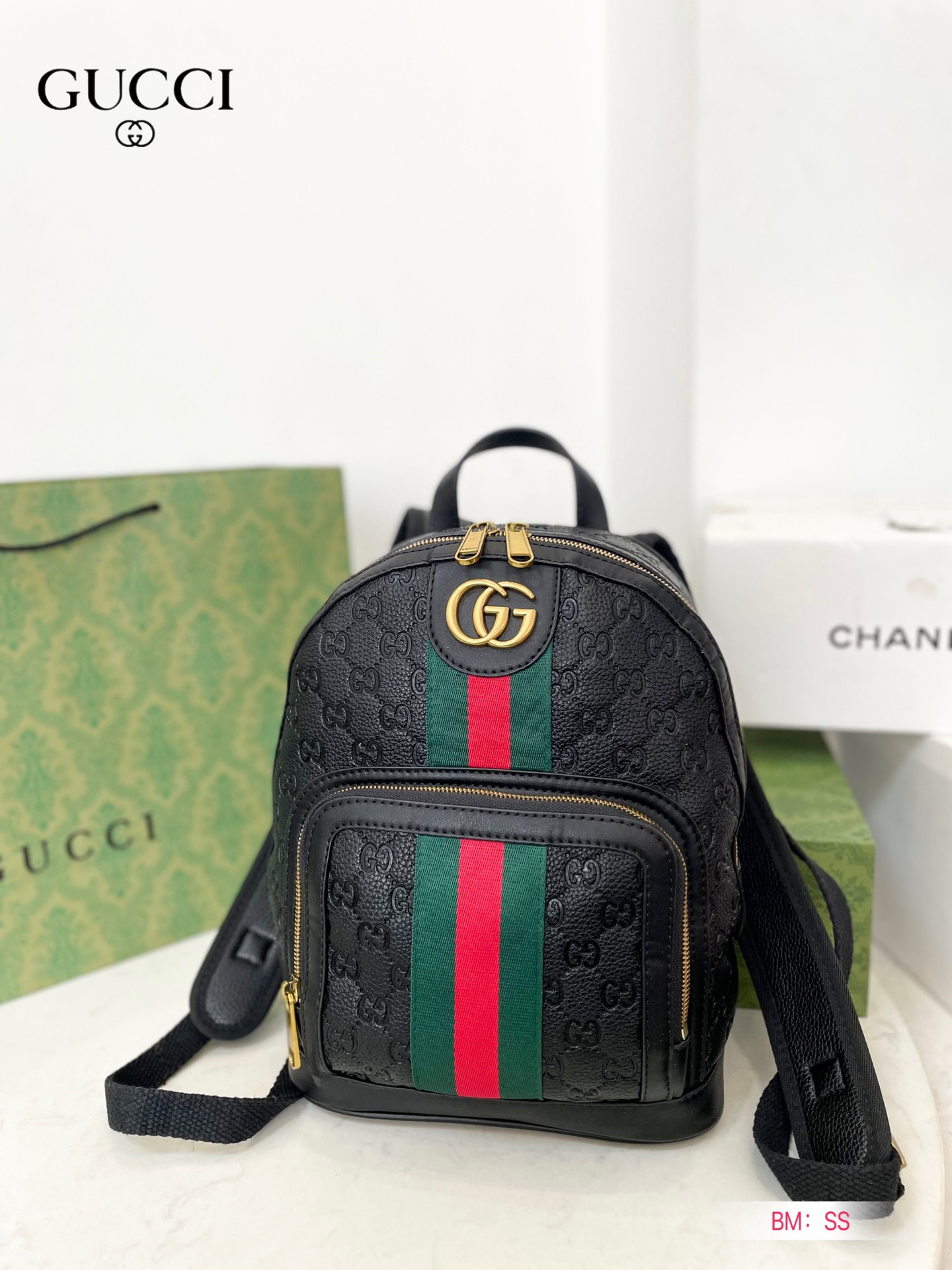 【2026】【GUCCI 公式旗艦店】グッチ  リュックサック 当日出荷 好評に付き再入荷！23*32CM
