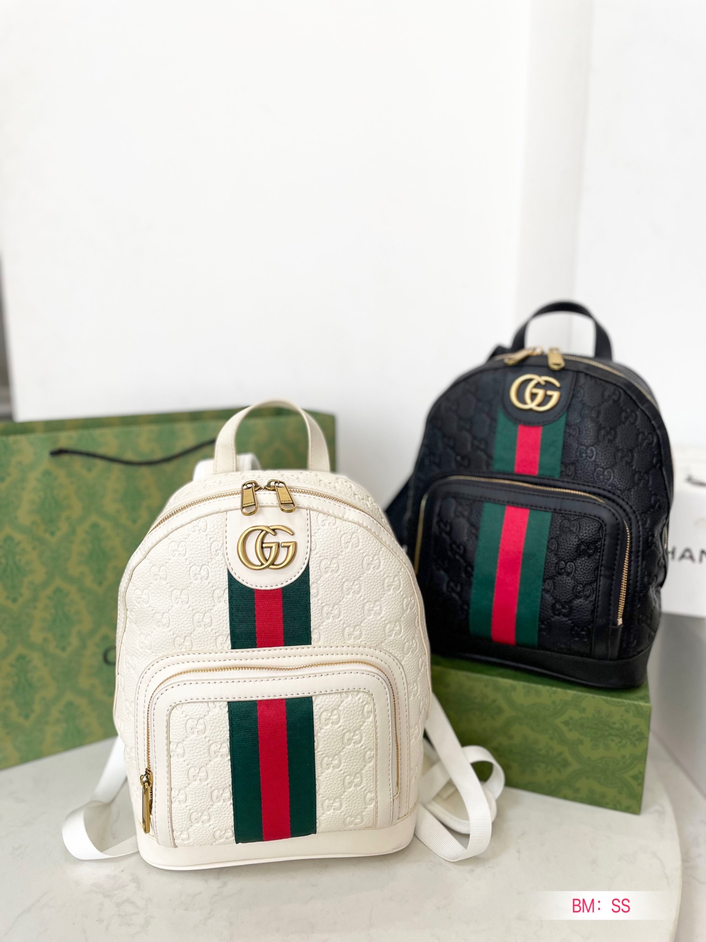【2026】【GUCCI 公式旗艦店】グッチ  リュックサック 当日出荷 好評に付き再入荷！23*32CM