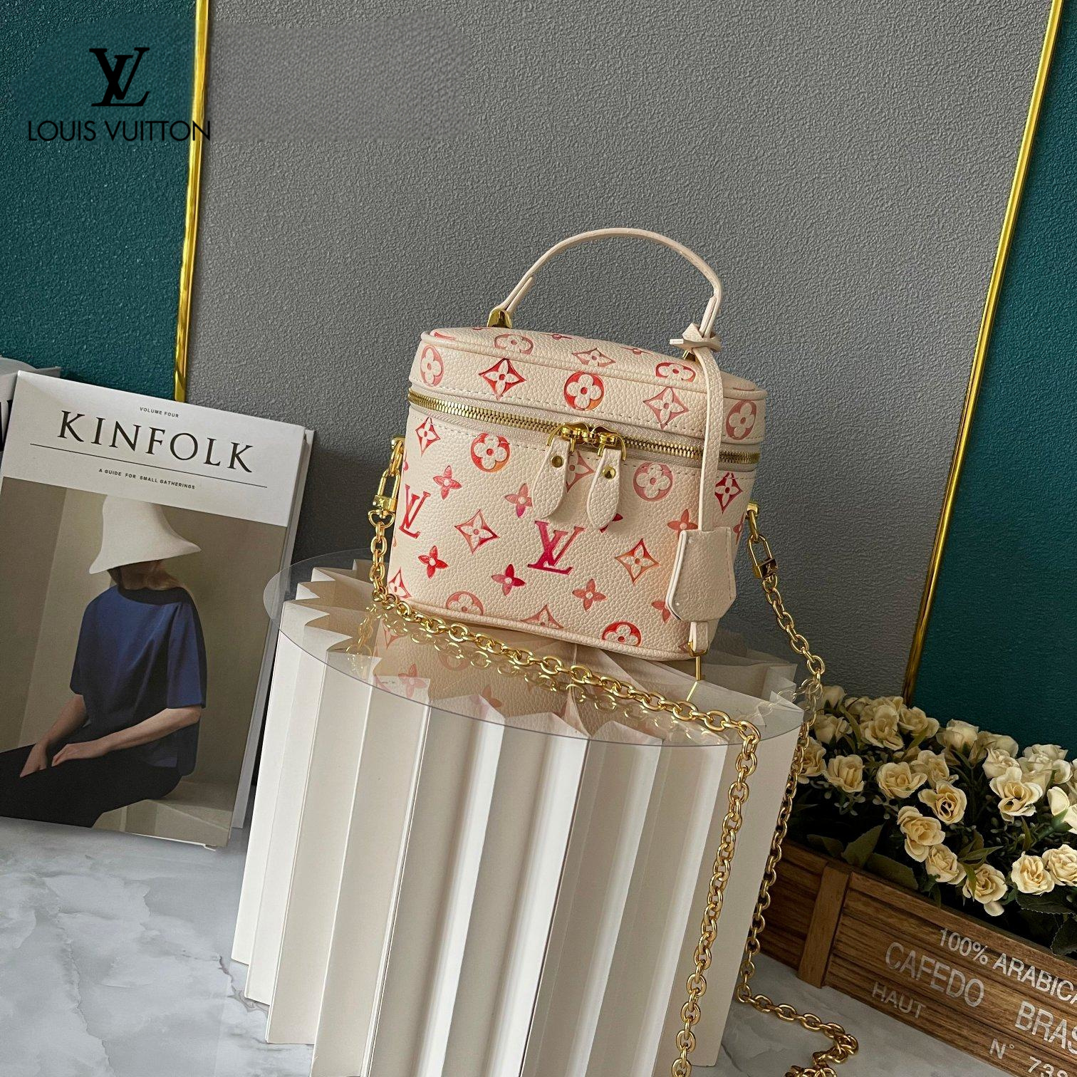 【2026】LV【LOUIS VUITTON 公式旗艦店】ルイヴィトン  ハンドバッグ  当日出荷 好評に付き再入荷！19*14*10CM   270911