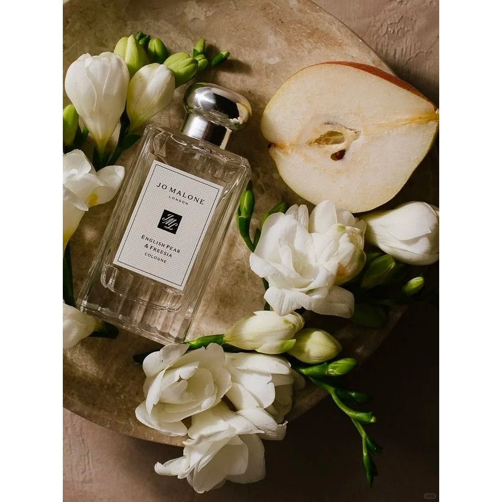 【ของแท้✓จัดส่งรวดเร็ว】English Pear & Freesia | Wood Sage & Sea Salt EDC 2ml/5ml/10ml unisex  น้ําหอมผู้หญิง  น้ําหอม น้ำหอมขายดี น้ำหอมพกพา  กลิ่นหอม